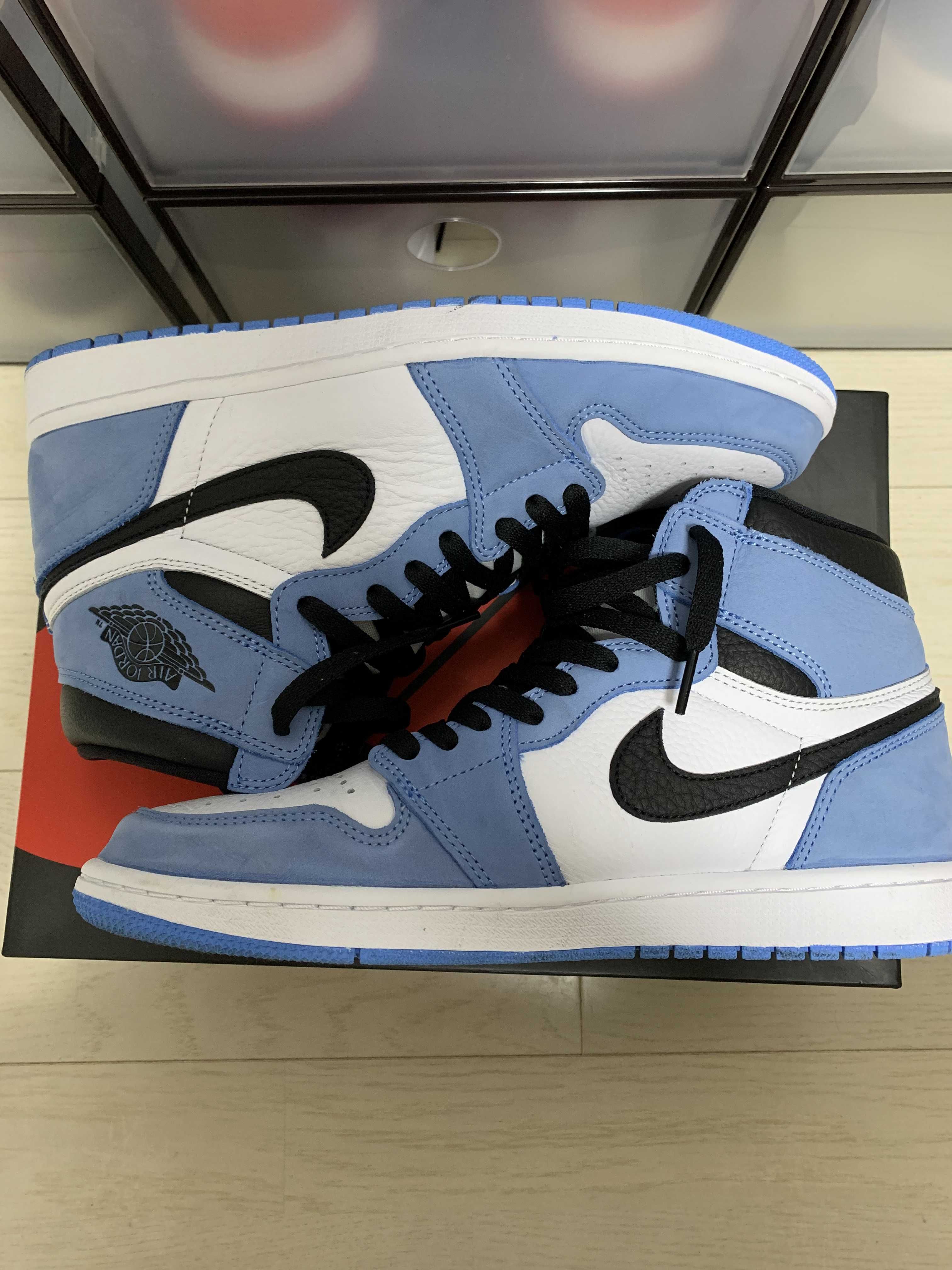 Nike Air Jordan 1 High OG "University Blue"