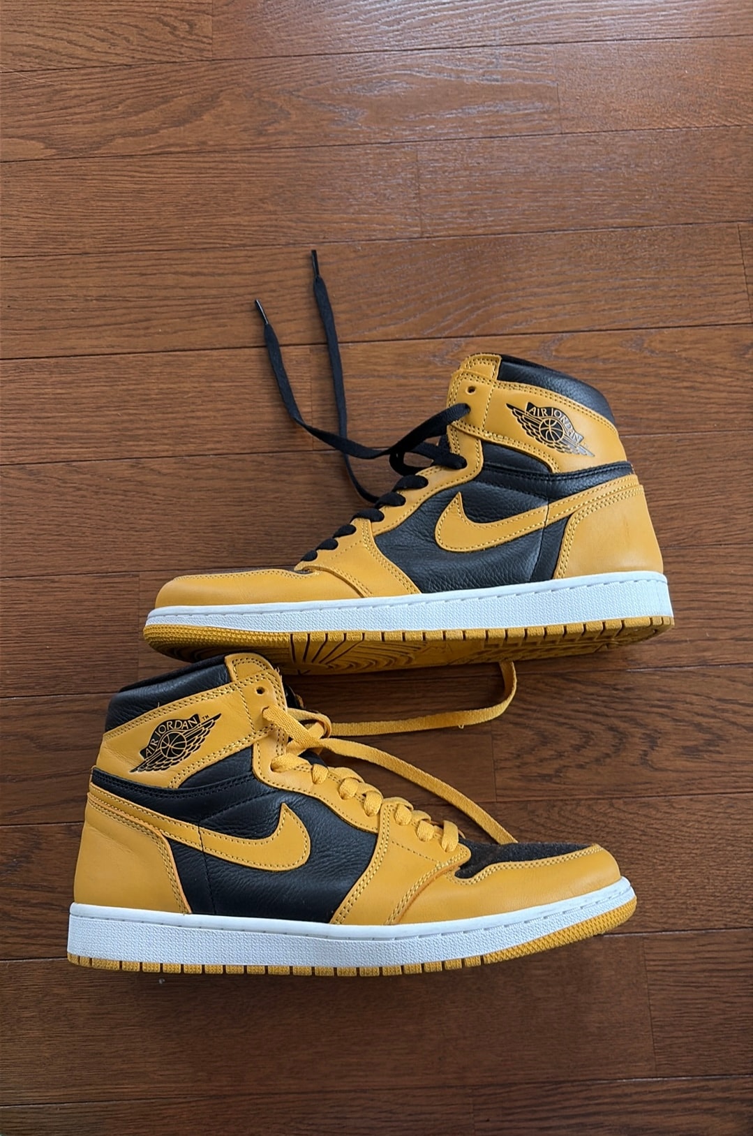 Nike Air Jordan 1 High OG "Pollen"