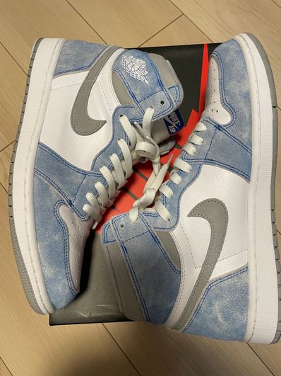 Nike Air Jordan 1 High OG "Hyper Royal"