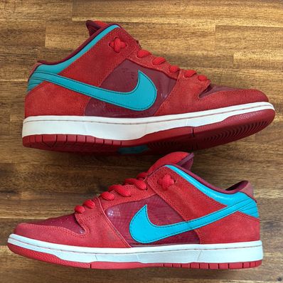 Nike SB Dunk Low "Brickhouse Turbo Green"