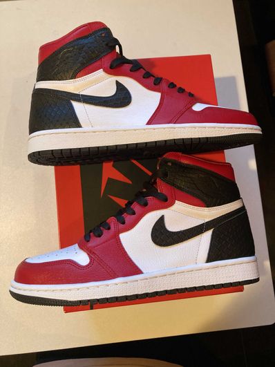 Nike Women's Air Jordan 1 High OG "Satin Red"