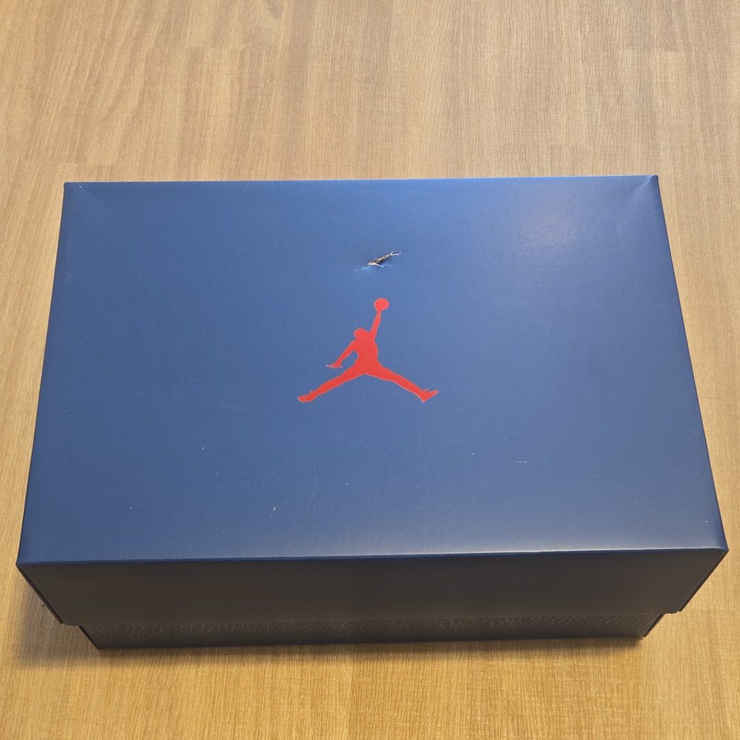 Levi's × Nike Air Jordan 3 Retro SP "Black and White" (LEVI'S Tab)