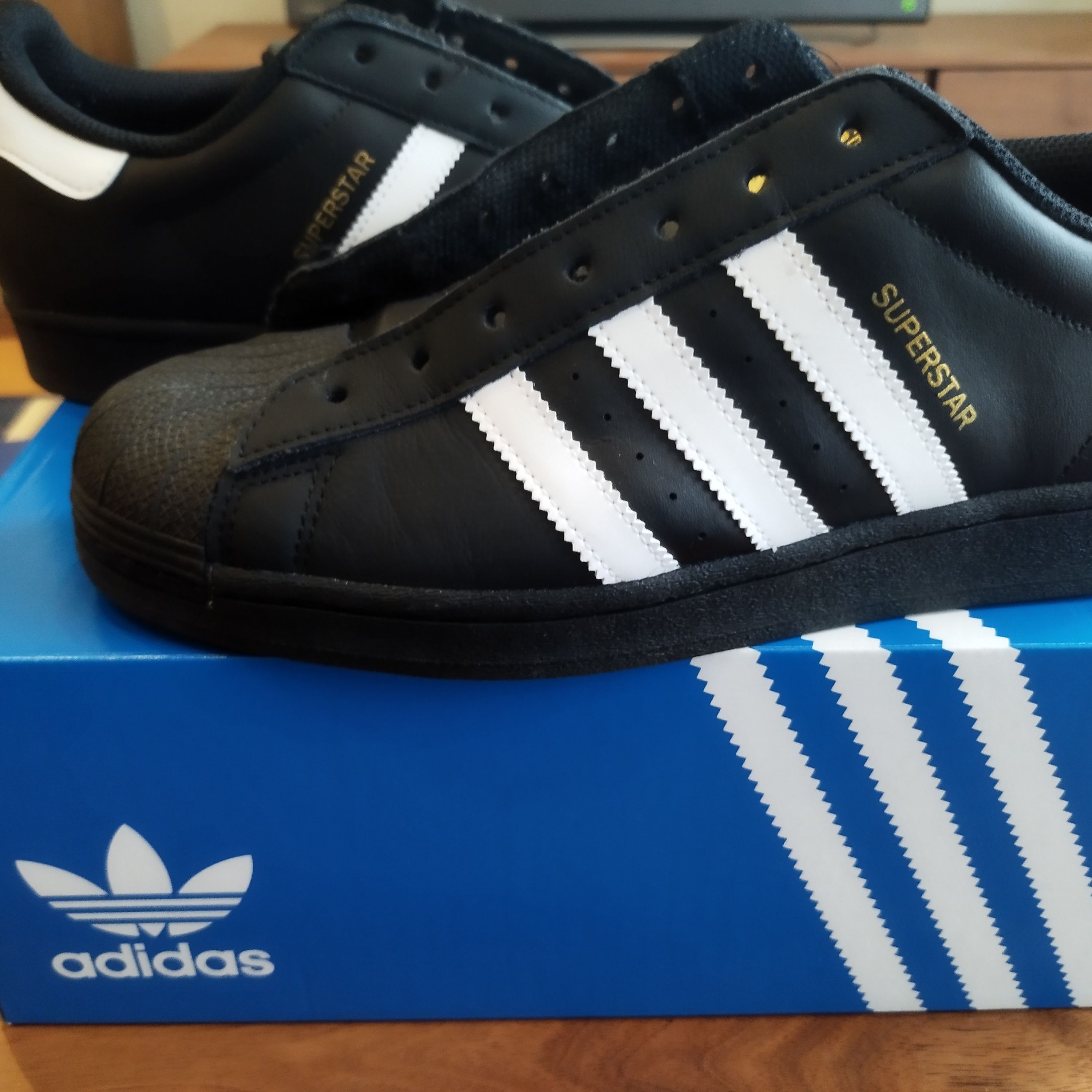 adidas Superstar "Core Black/Footwear White"