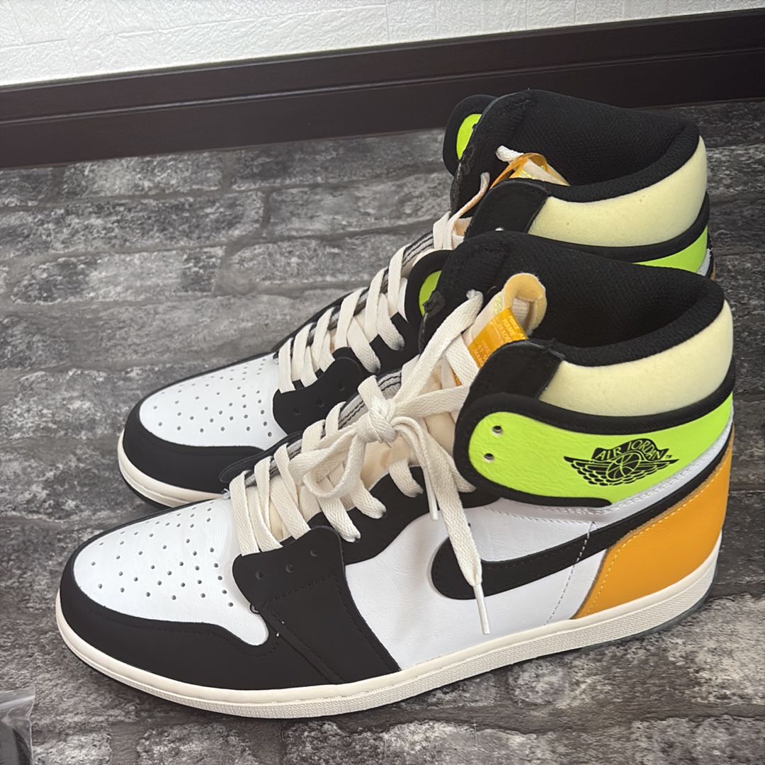 Nike Air Jordan 1 High OG "Volt Gold"