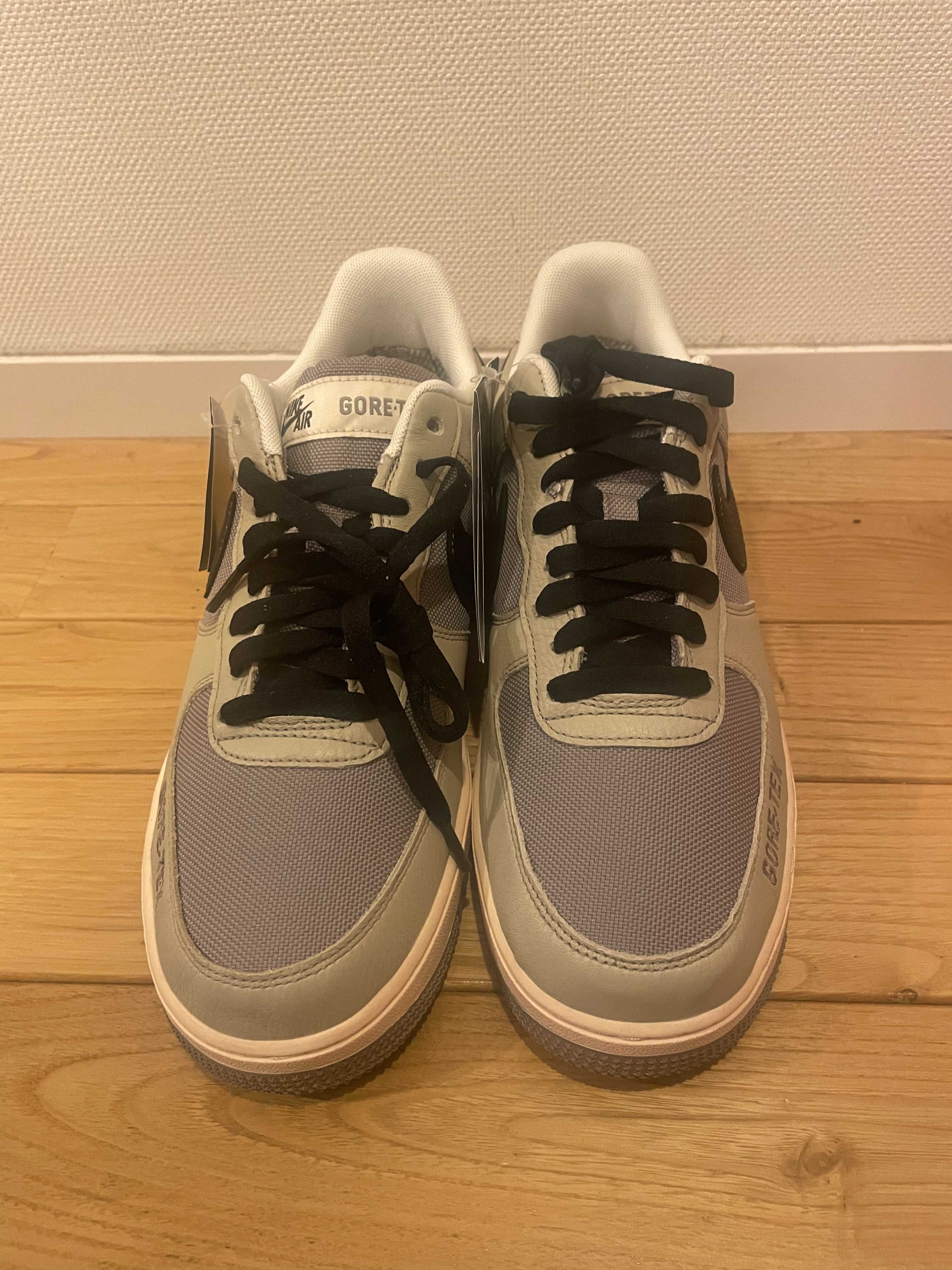 Nike Air Force 1 Low Gore-TEX "Moon Fossil"