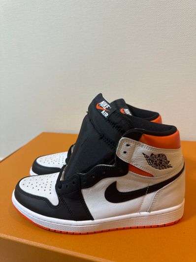 Nike Air Jordan 1 Retro High OG "Electro Orange"