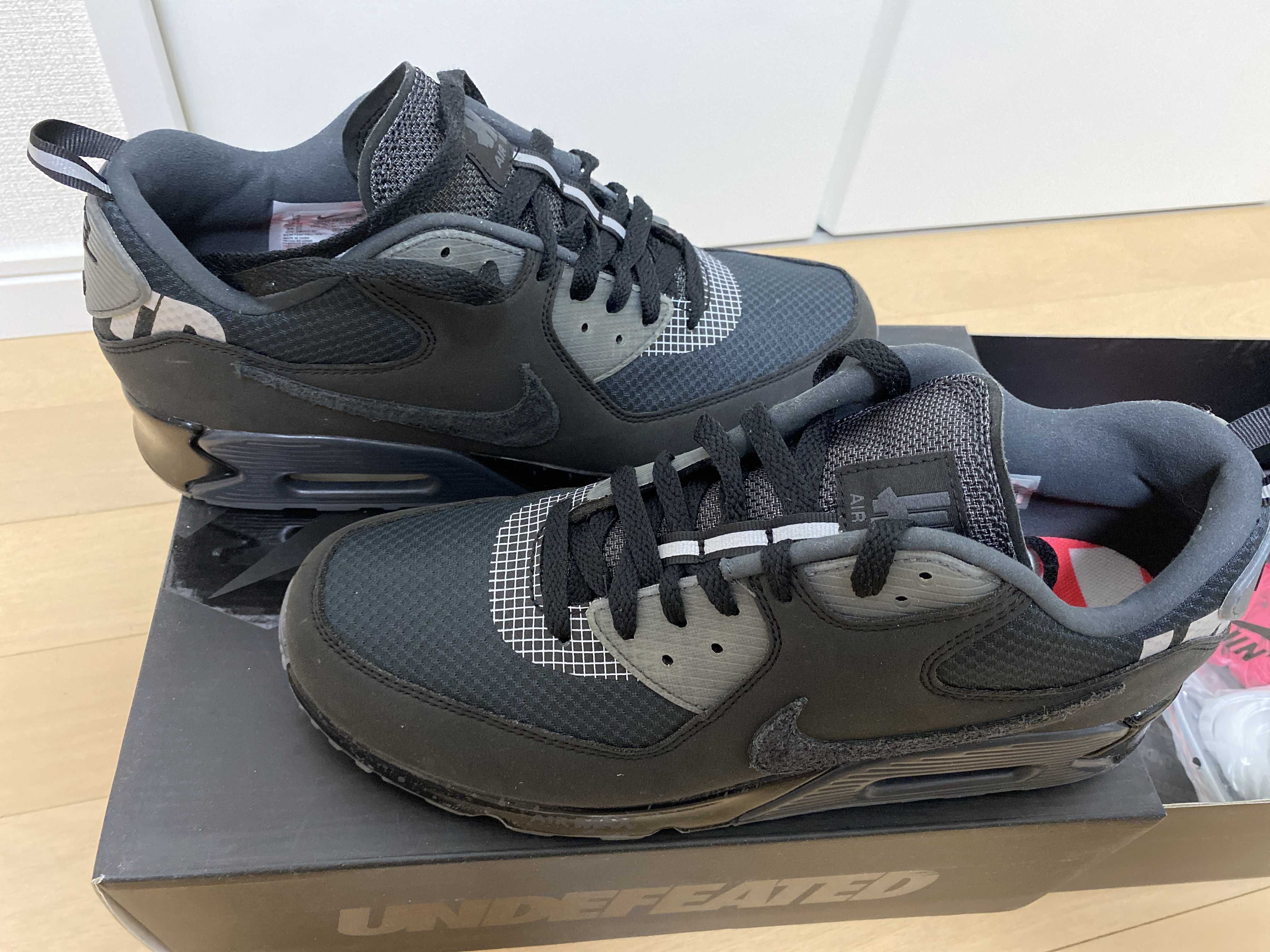 UNDEFEATED × Nike Air Max 90 "Black/Rush Pink"
