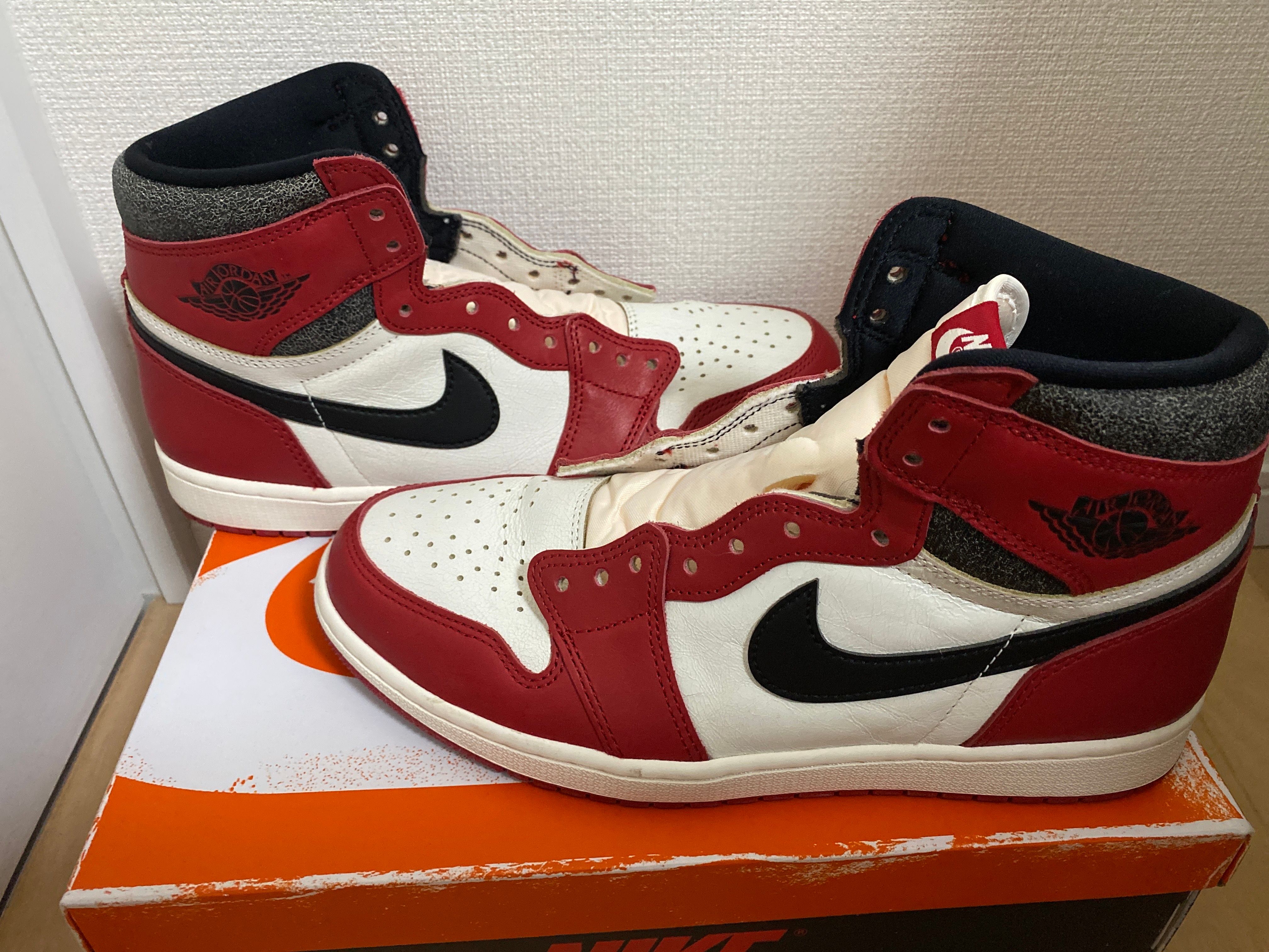 Nike Air Jordan 1 High OG "Lost & Found/Chicago"