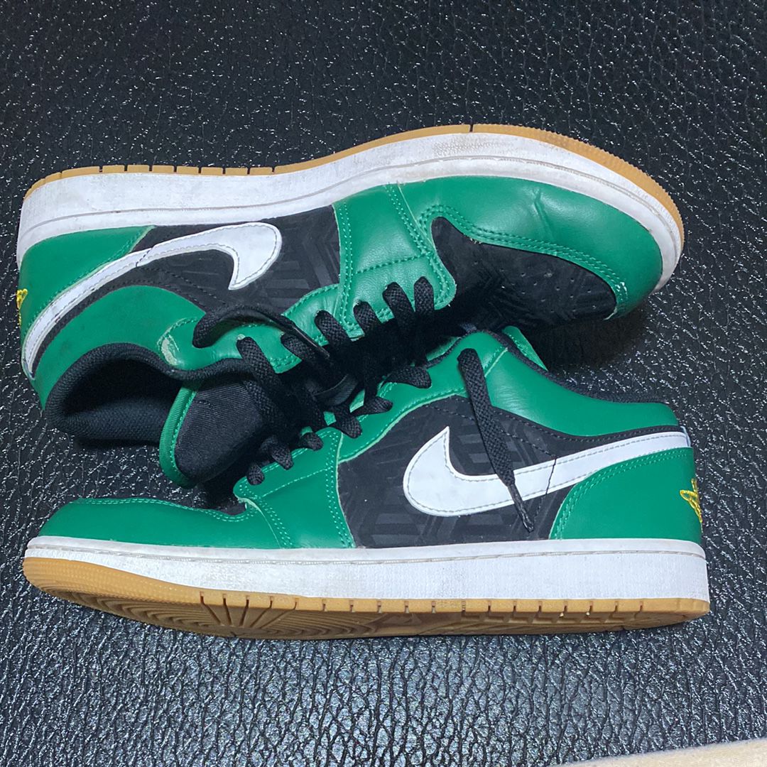 Nike Air Jordan 1 Low SE "Malachite"