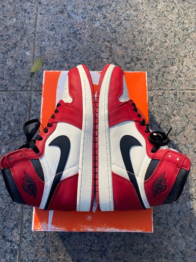 Nike Air Jordan 1 High OG "Lost & Found/Chicago"