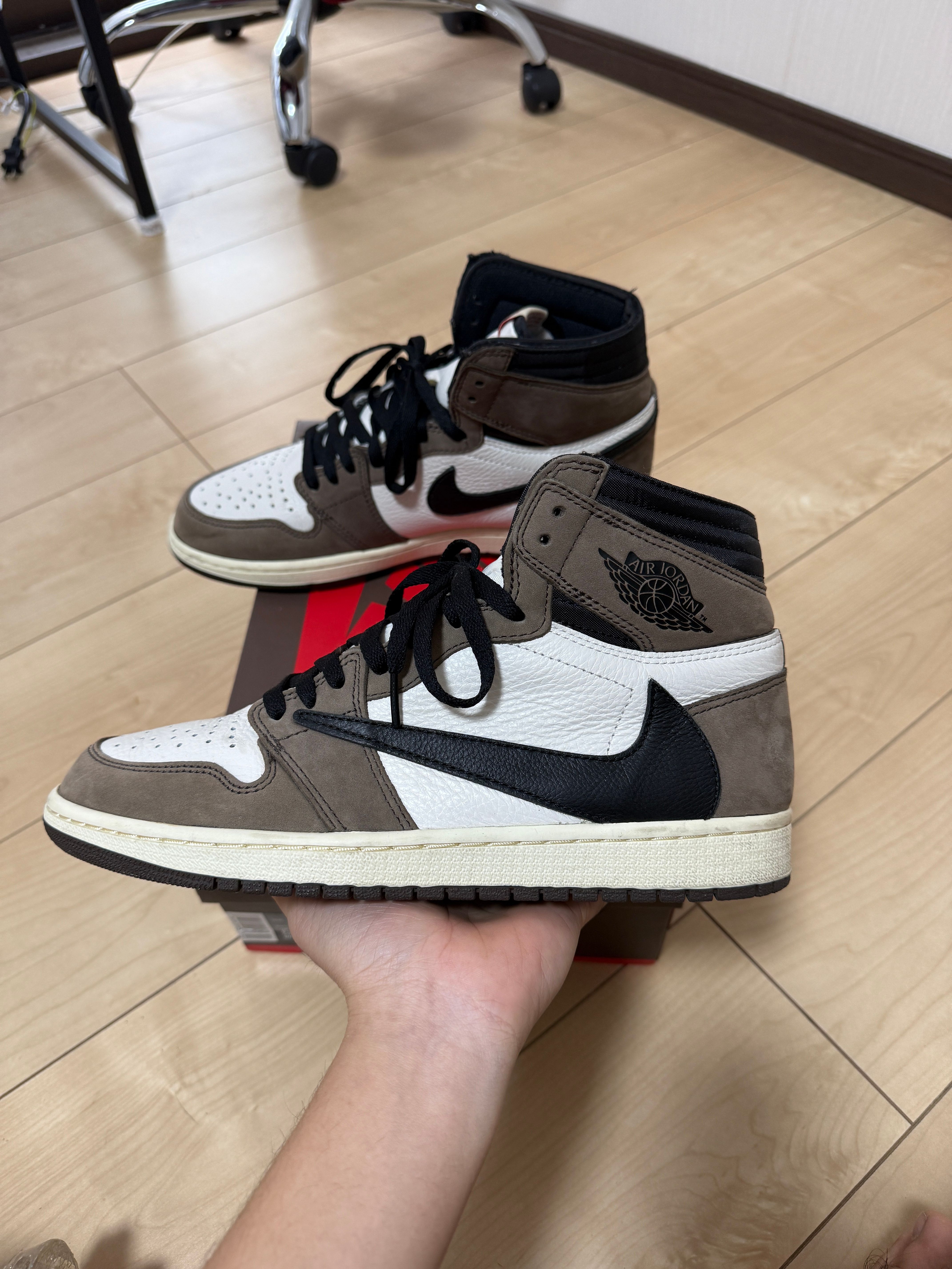 Travis Scott × Nike Air Jordan 1 Retro High OG TS SP "Sail/Dark Mocha"