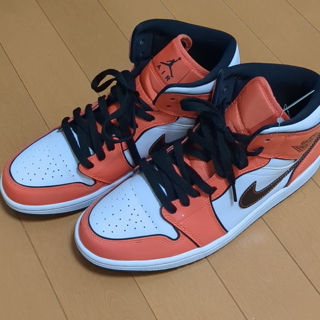 Nike Air Jordan 1 Mid SE 