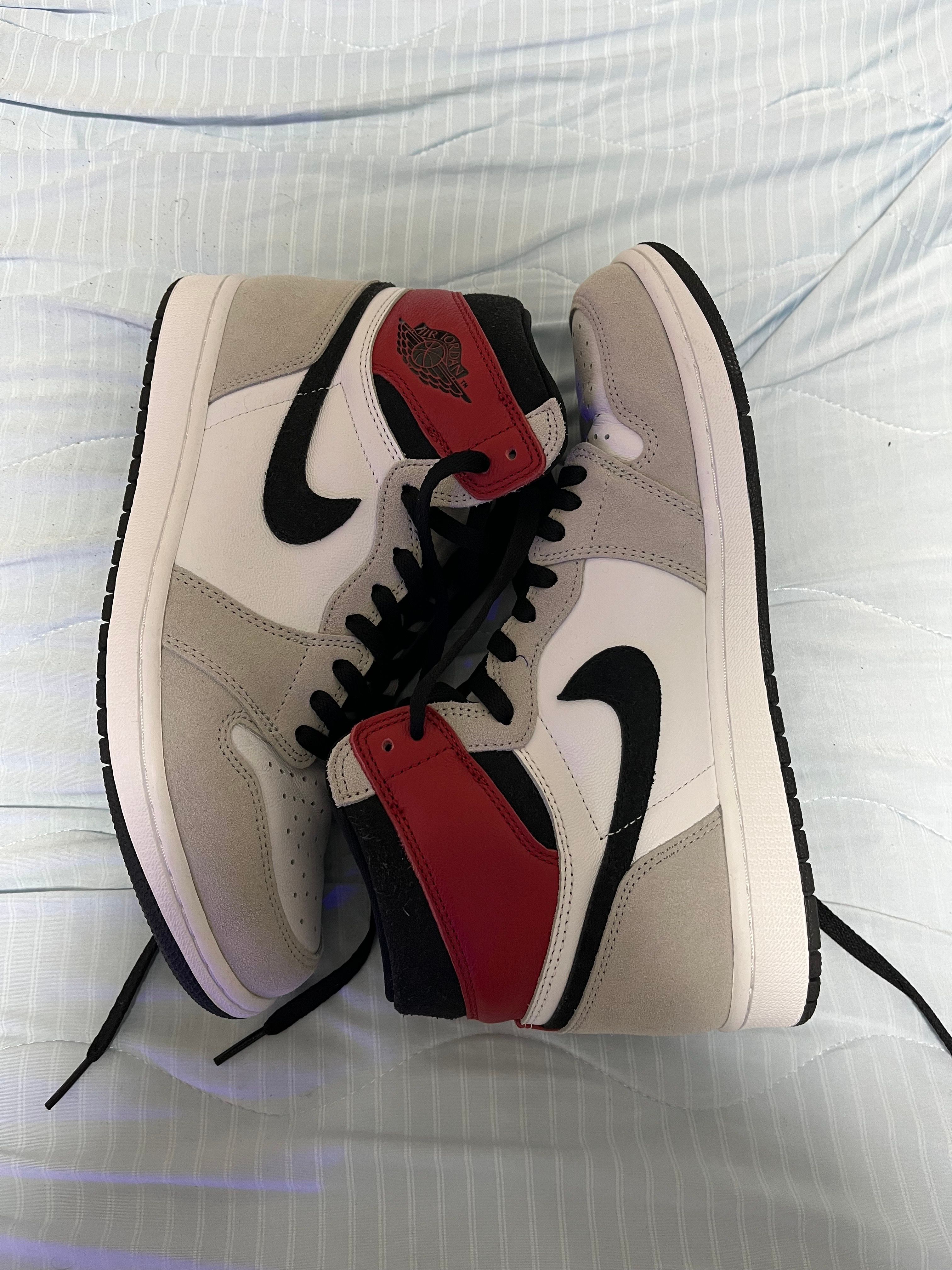Nike Air Jordan 1 High OG "White/Black/Light Smoke Grey"