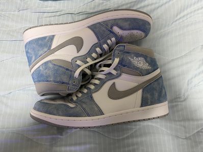 Nike Air Jordan 1 High OG "Hyper Royal"