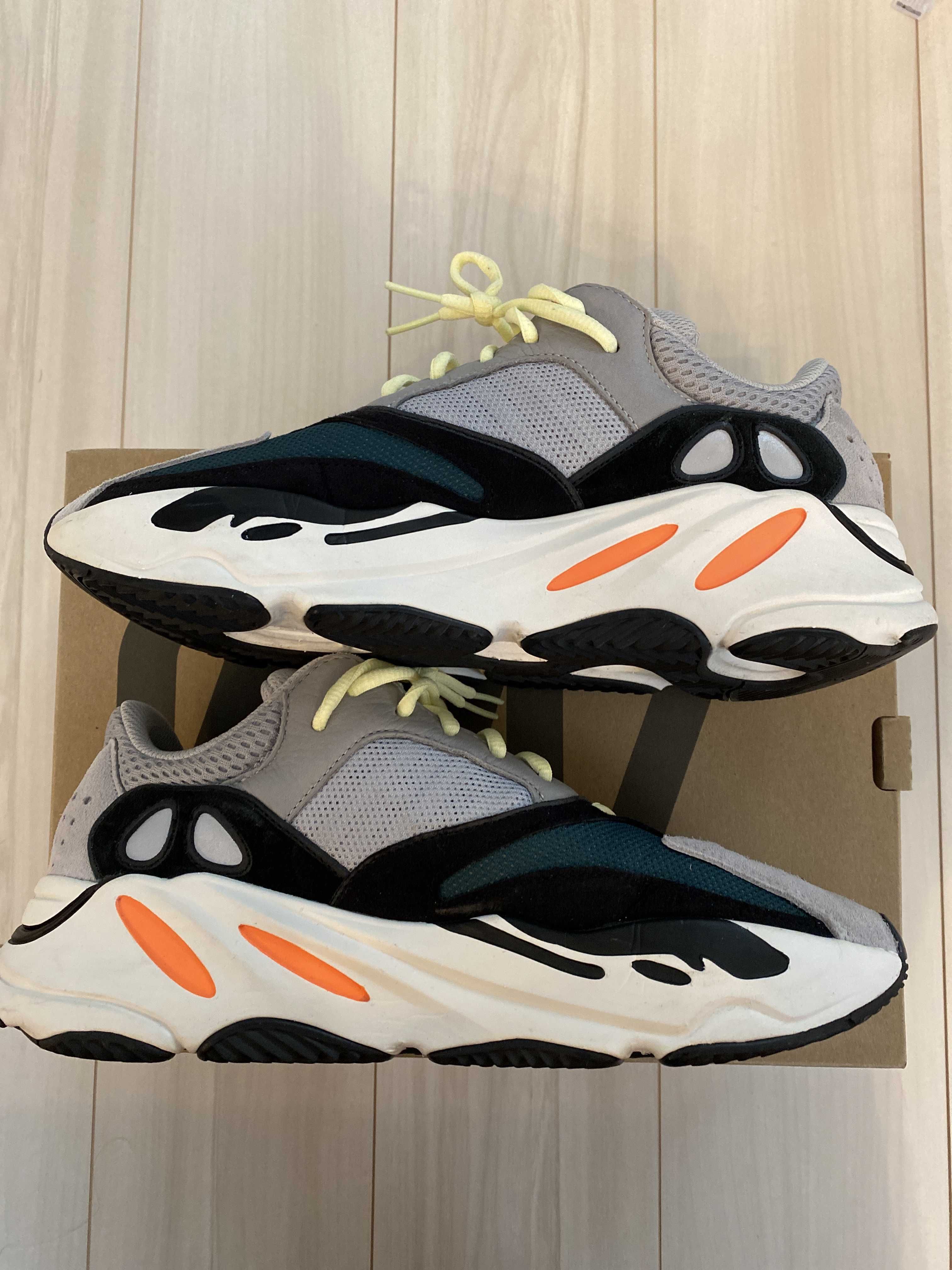 adidas YEEZY Boost 700 "Wave Runner"