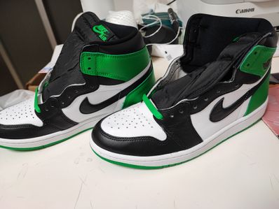 Nike Air Jordan 1 Retro High OG "Celtics/Black and Lucky Green" (2023)