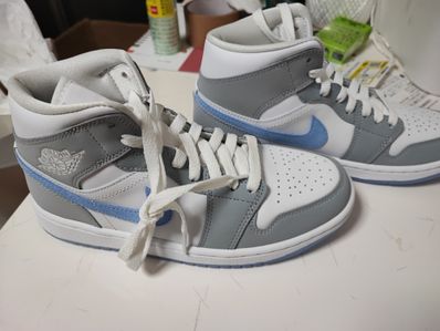 Nike Women's Air Jordan 1 Mid "Wolf Grey"