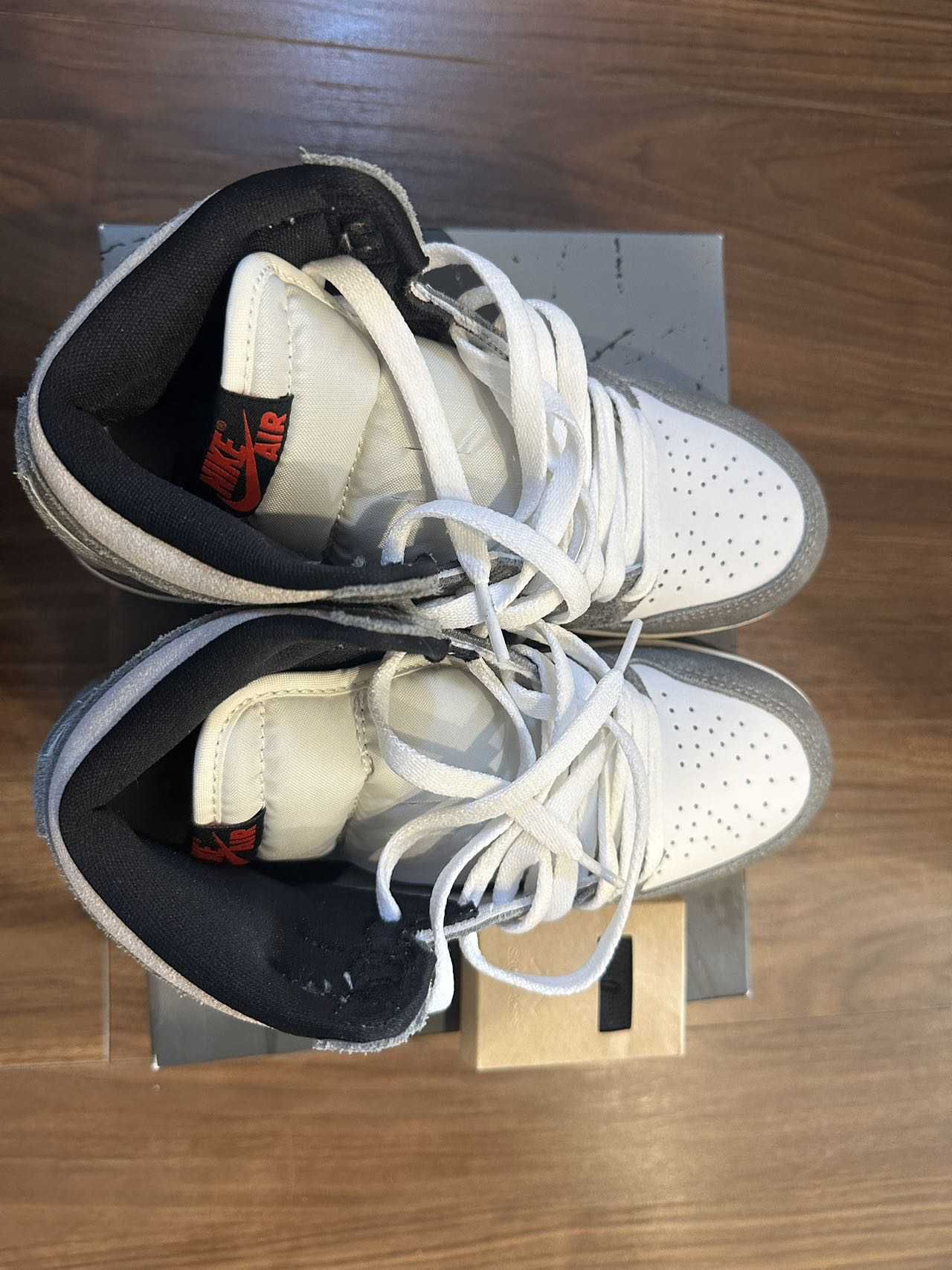 Nike GS Air Jordan 1 Retro High OG "Black and Smoke Grey"