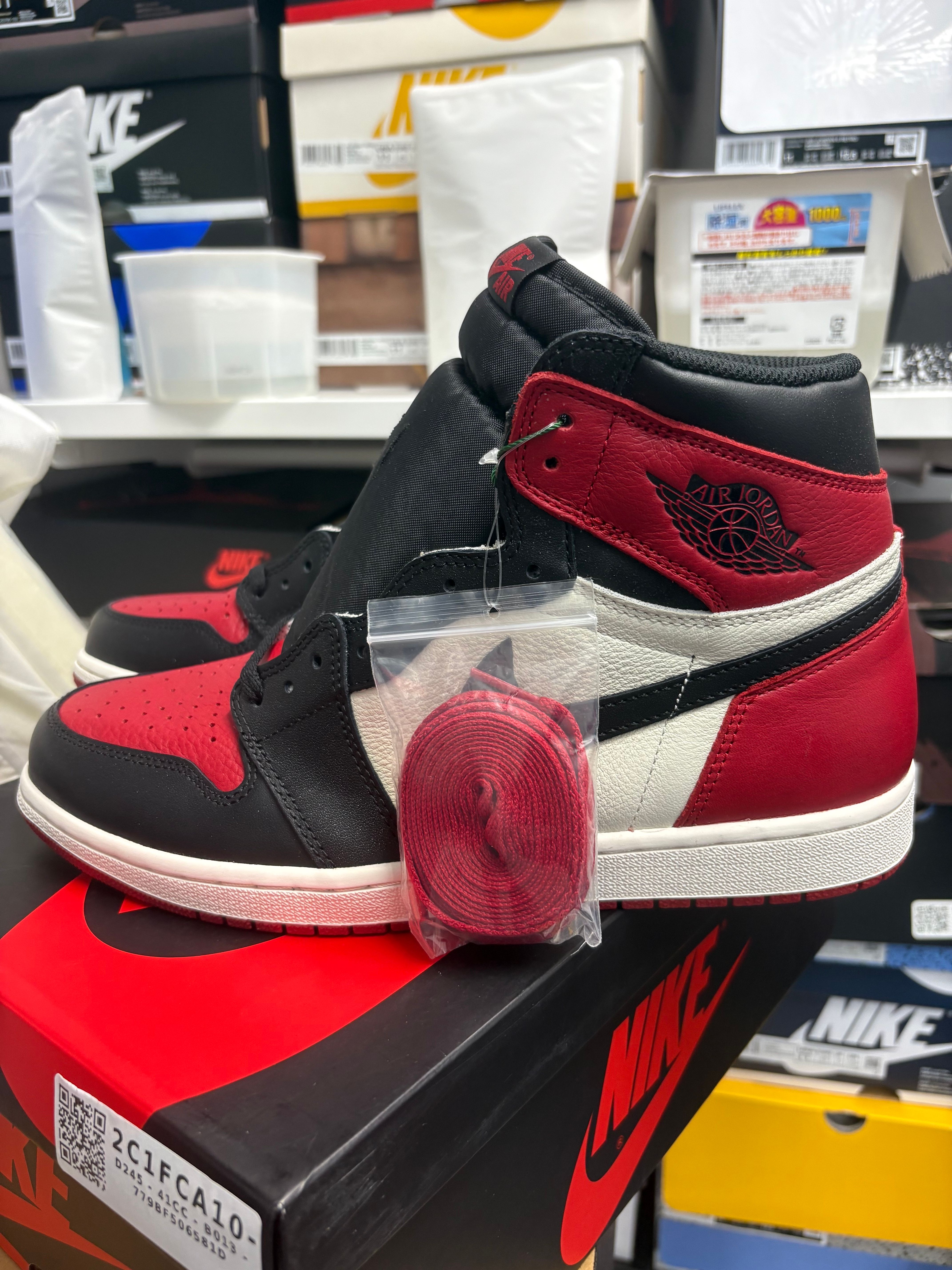 Nike Air Jordan 1 Retro High OG "Bred Toe"