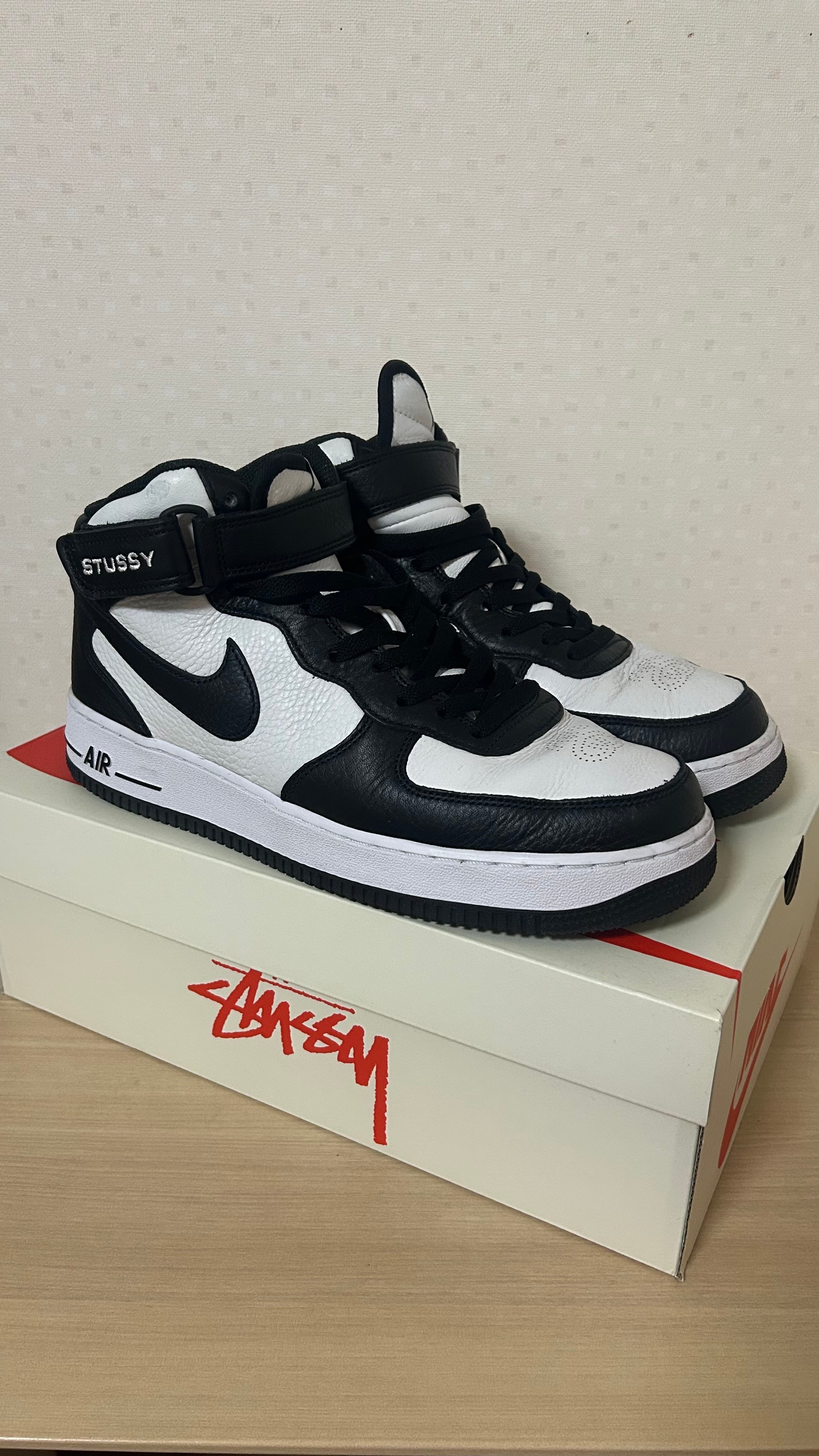 Stussy × Nike Air Force 1 Mid "Black and Light Bone"