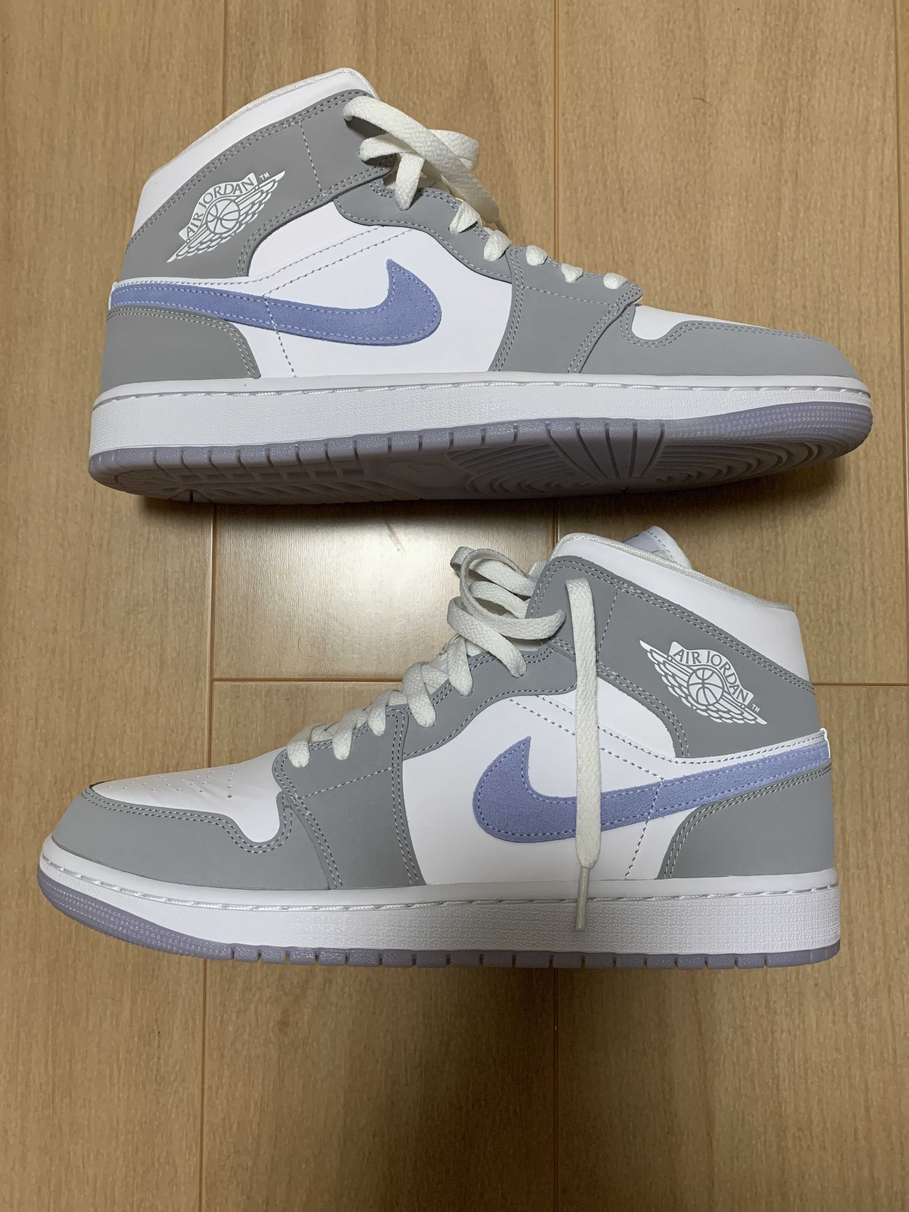 Nike Women's Air Jordan 1 Mid "Wolf Grey"