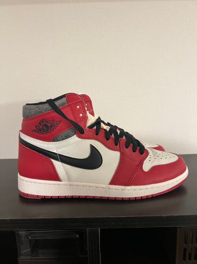 Nike Air Jordan 1 High OG "Lost & Found/Chicago"