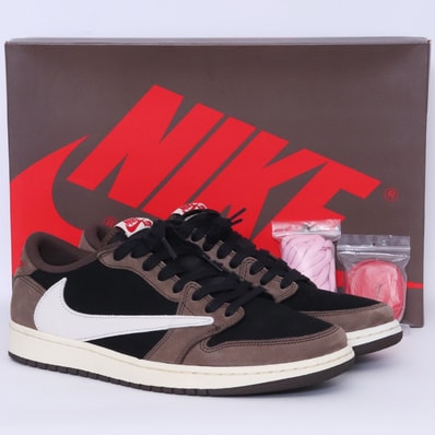 Travis Scott × Nike Air Jordan 1 Low OG SP-T "Black/Dark Mocha"