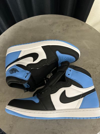 Nike Air Jordan 1 Retro High OG "University Blue/UNC Toe"