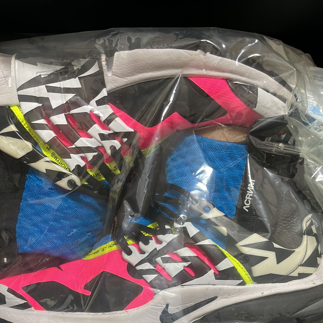 ACRONYM × Nike Air Presto Mid "Hyper Pink"