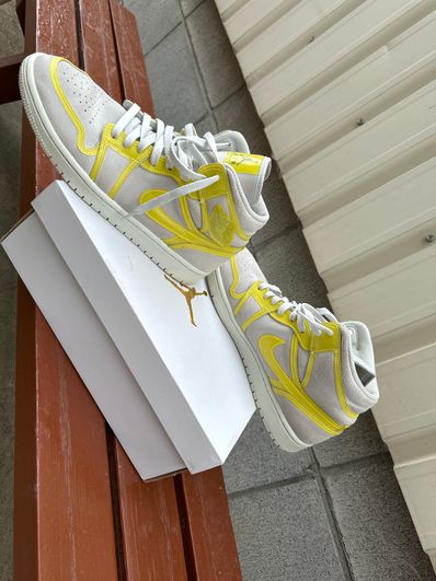 NIKE Women's AIR JORDAN 1 MID LX "OPTI YELLOW"