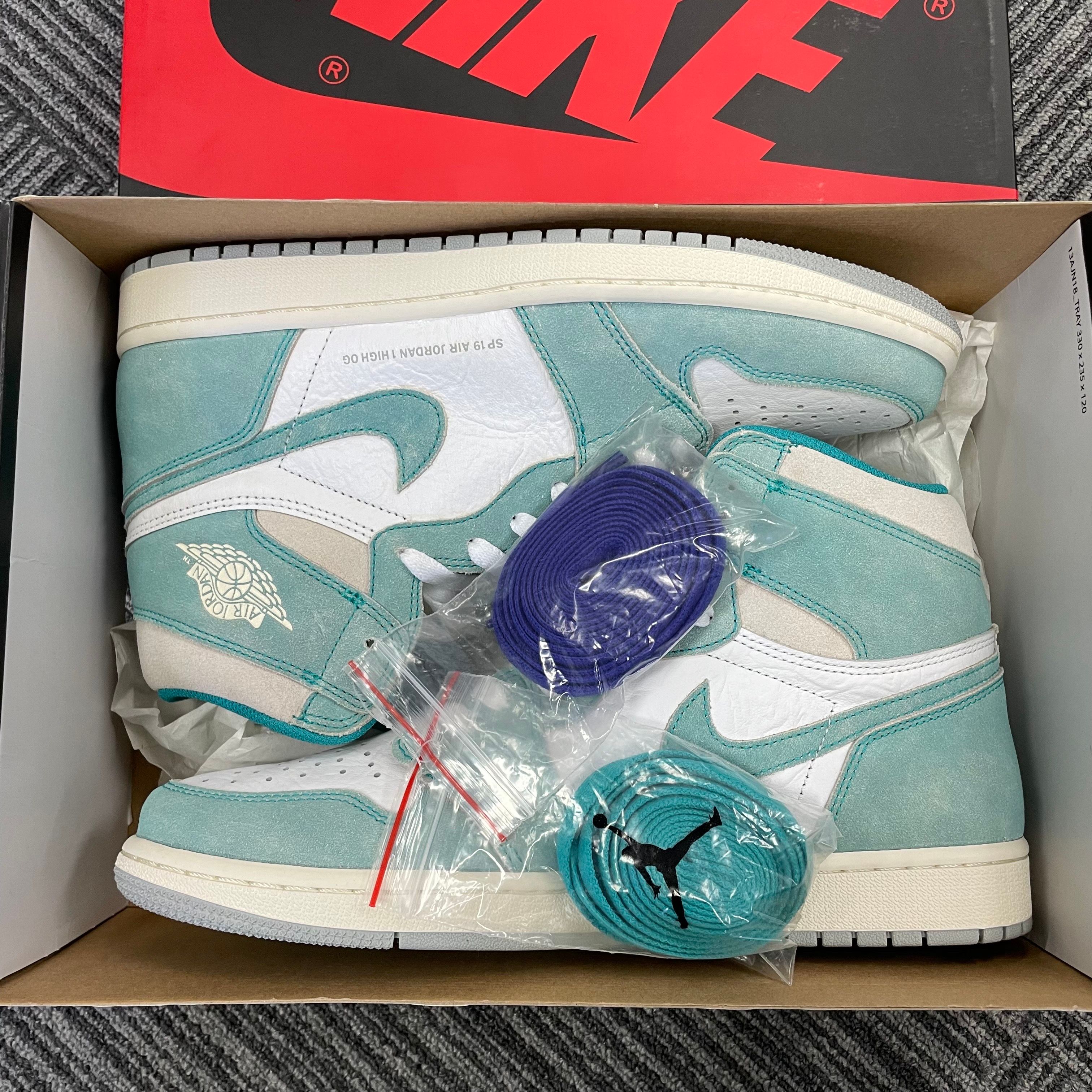 Nike Air Jordan 1 Retro High OG 