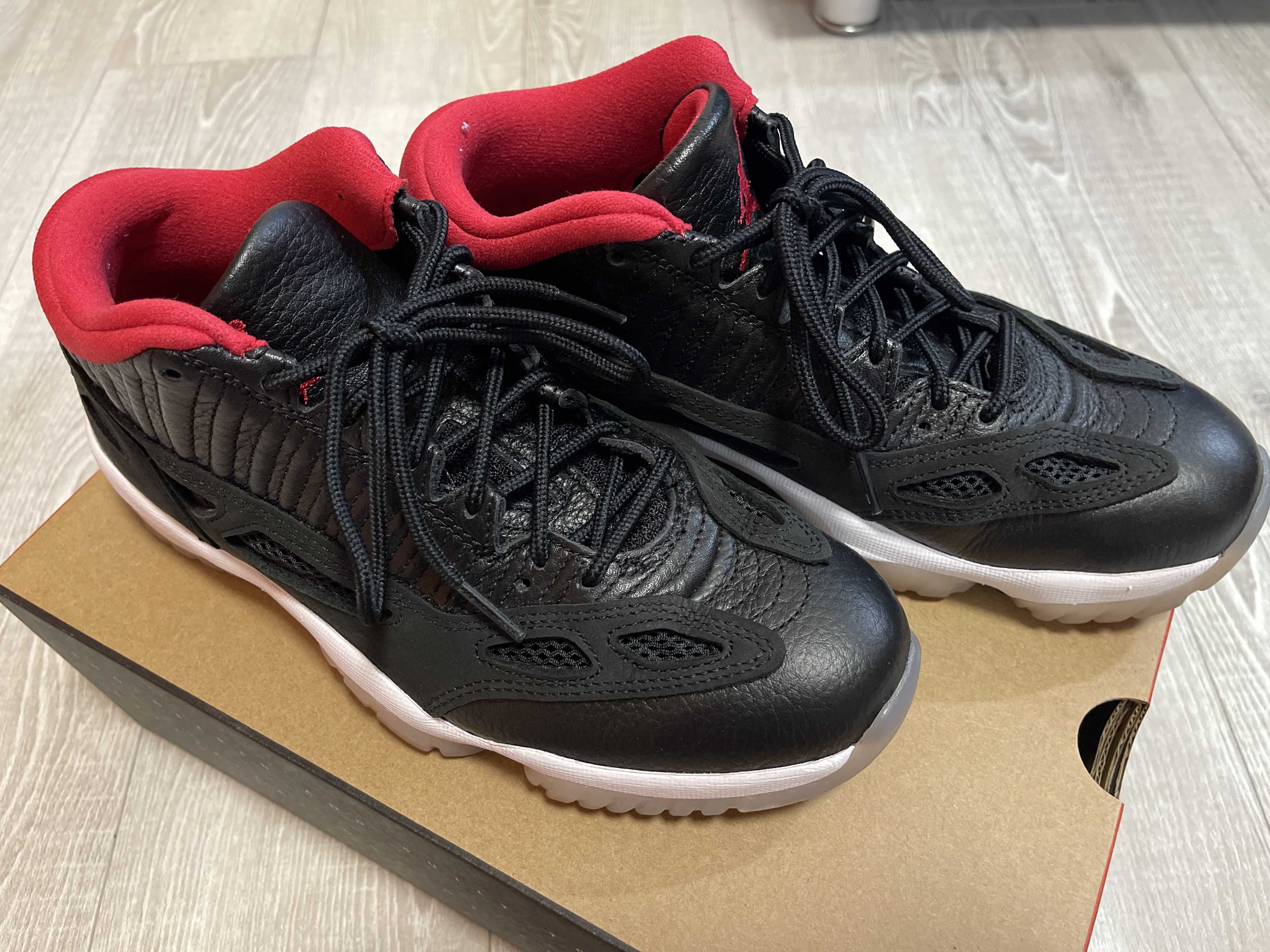 Air Jordan 11 Low IE "Bred"
