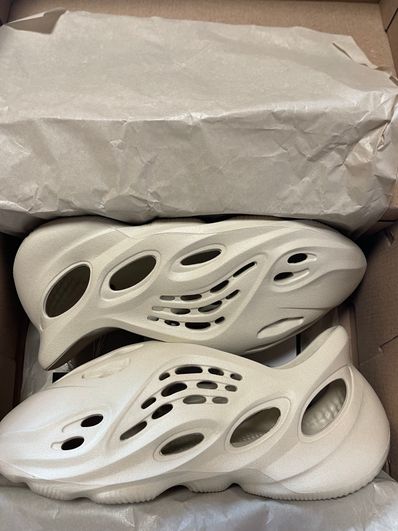 adidas YEEZY Foam Runner "Sand"