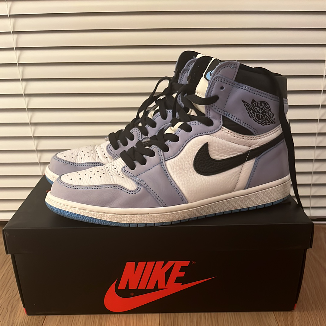 Nike Air Jordan 1 High OG "University Blue"
