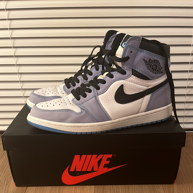 Nike Air Jordan 1 High OG "University Blue"