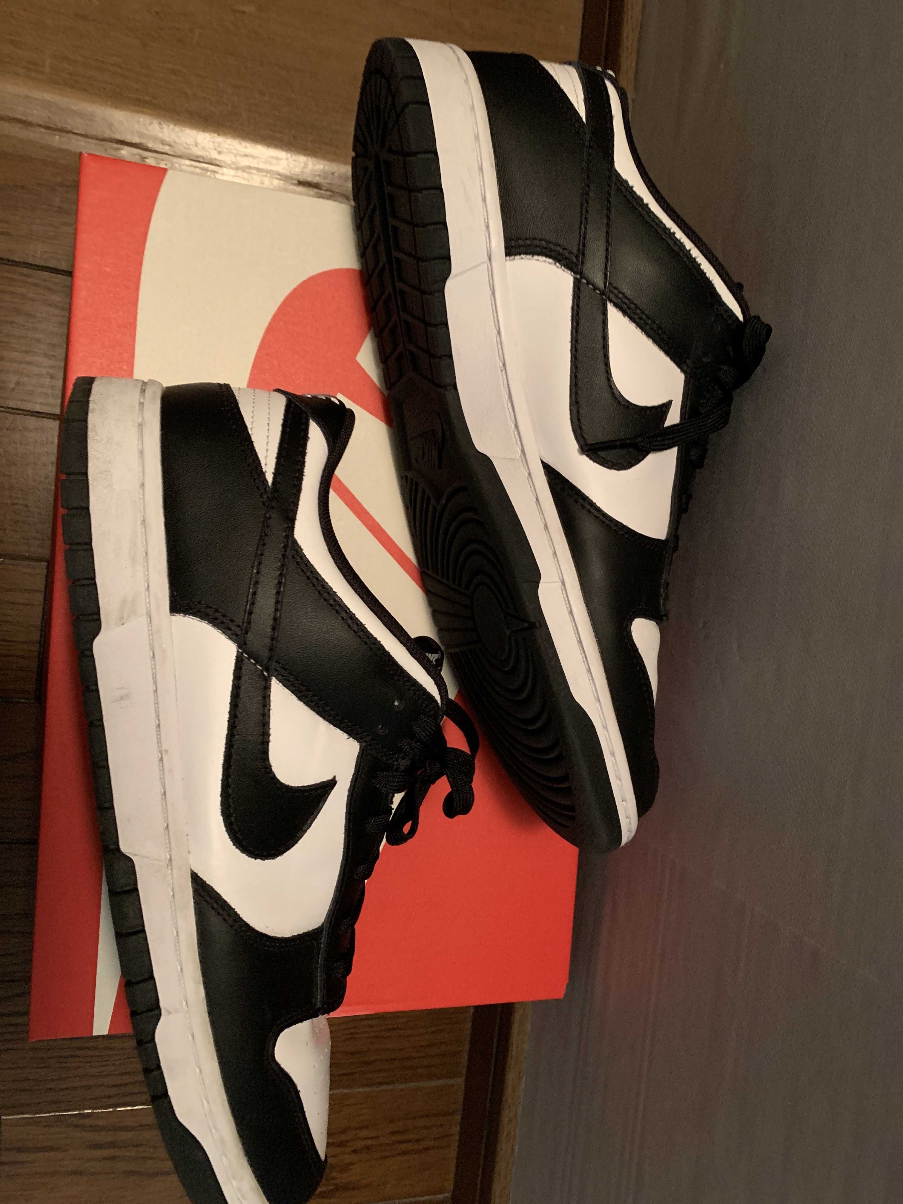 Nike Dunk Low Retro "Panda/White/Black"