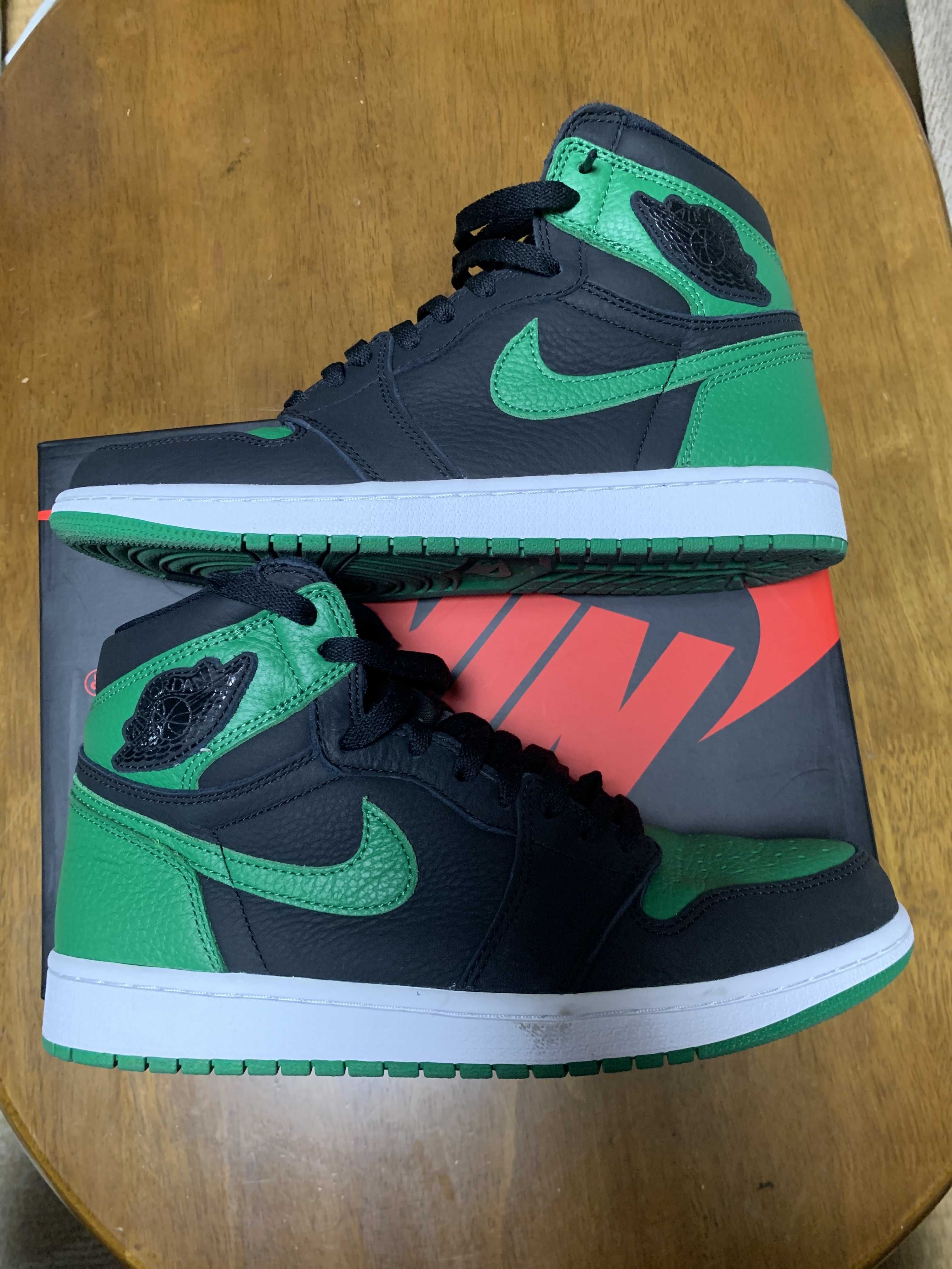 Nike Air Jordan 1 Retro High OG "Black/Pine Green" (2020)