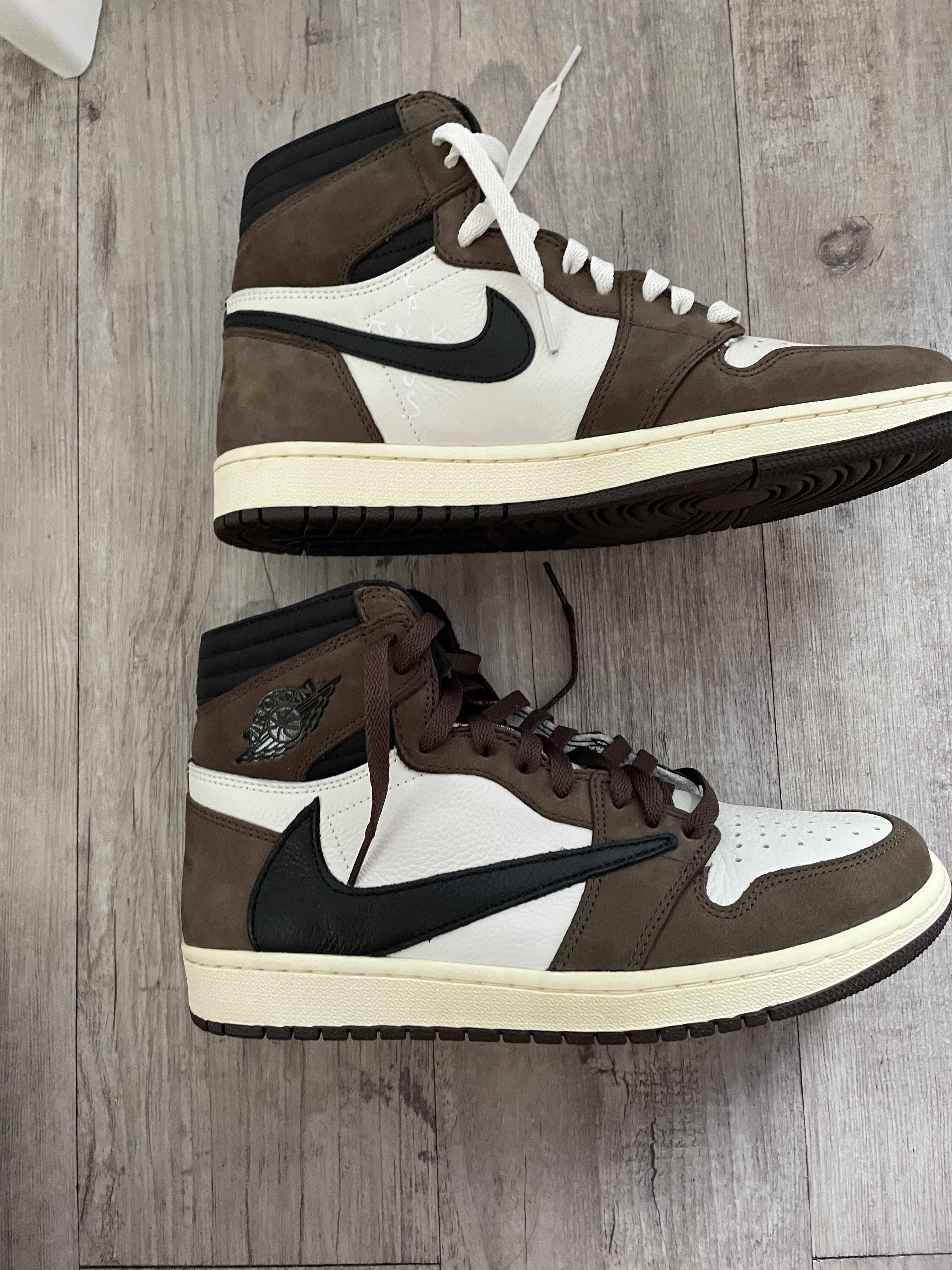 Travis Scott × Nike Air Jordan 1 Retro High OG TS SP "Sail/Dark Mocha"