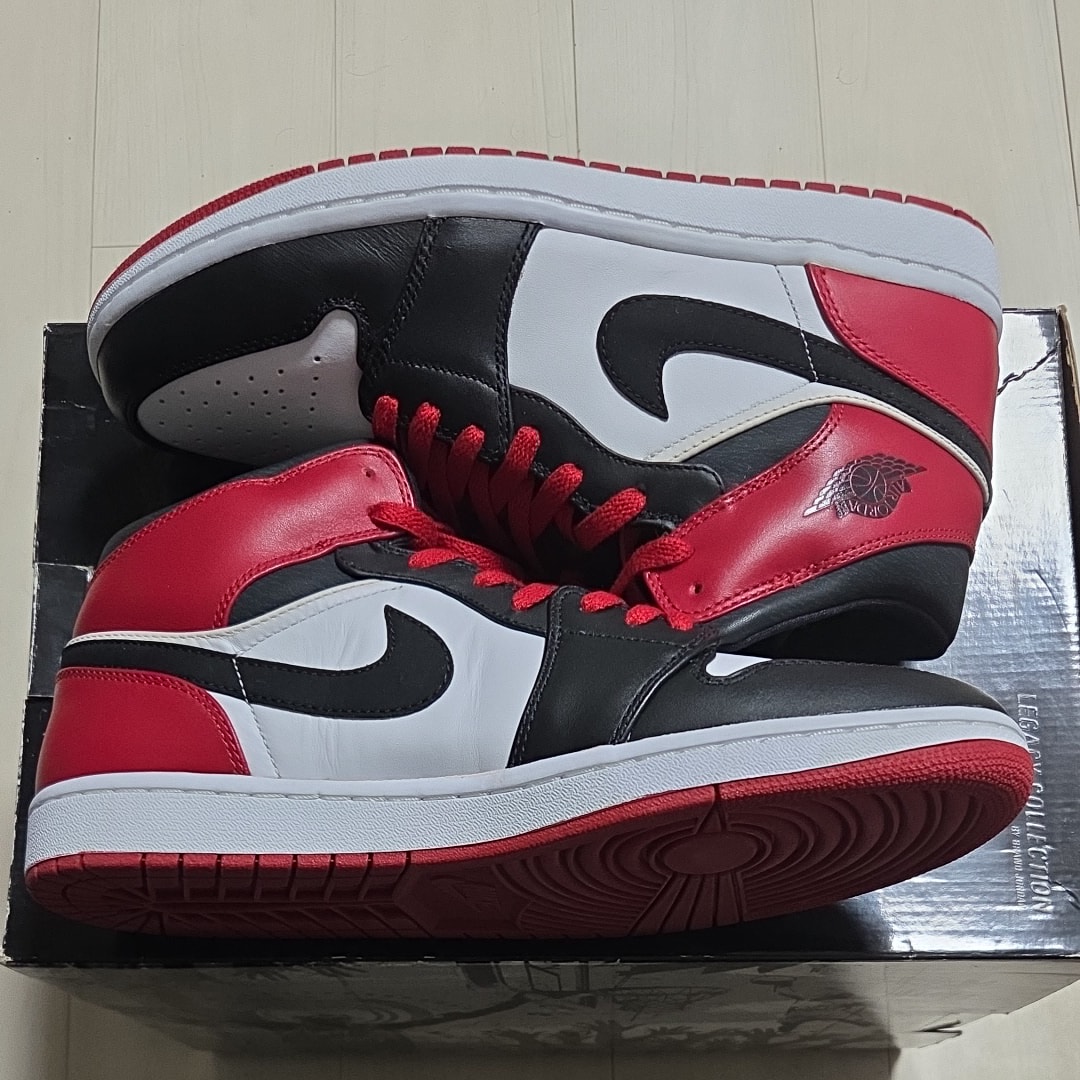 Nike Air Jordan 1 "Beginning Moments Pack"