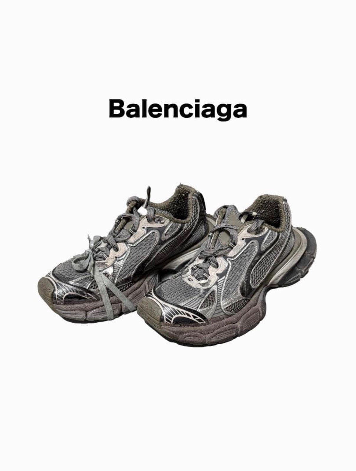 バレンシアガ 3XL スニーカー ウォーンアウト "ブラウン"