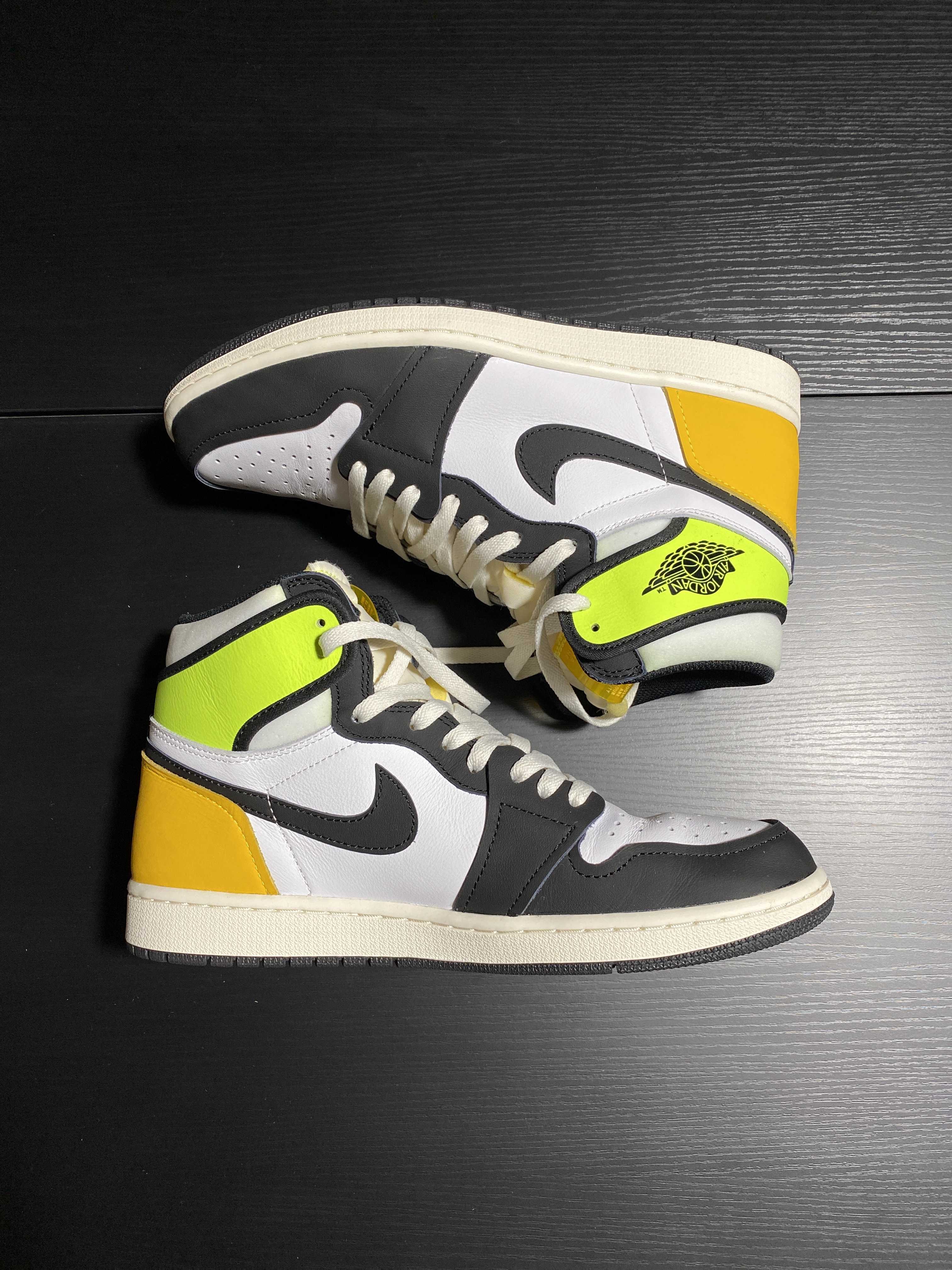 Nike Air Jordan 1 High OG "Volt Gold"