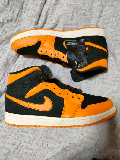Nike Air Jordan 1 Mid "Black Orange Peel"
