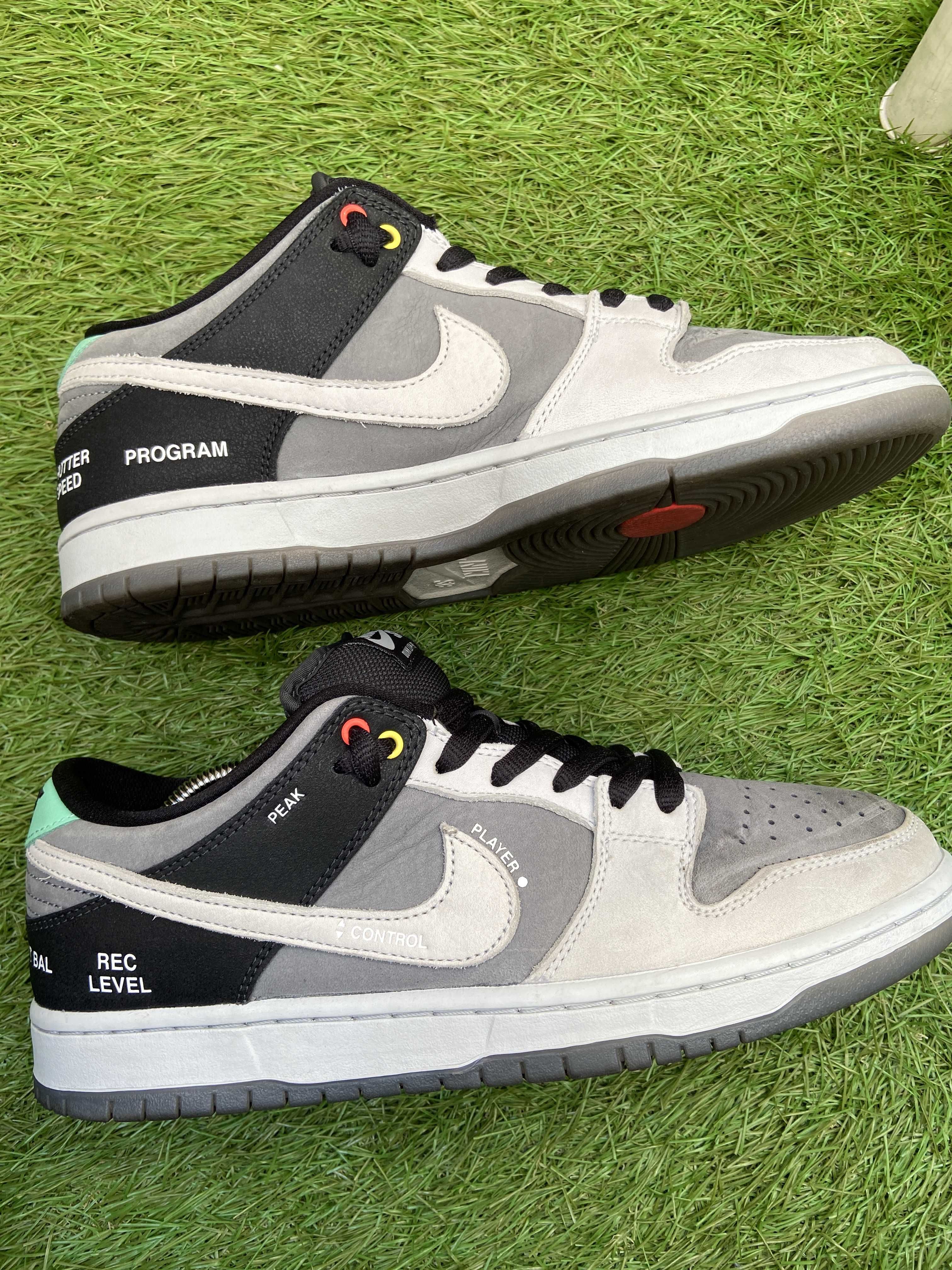 Nike SB Dunk Low Pro "VX1000 Camcorder"