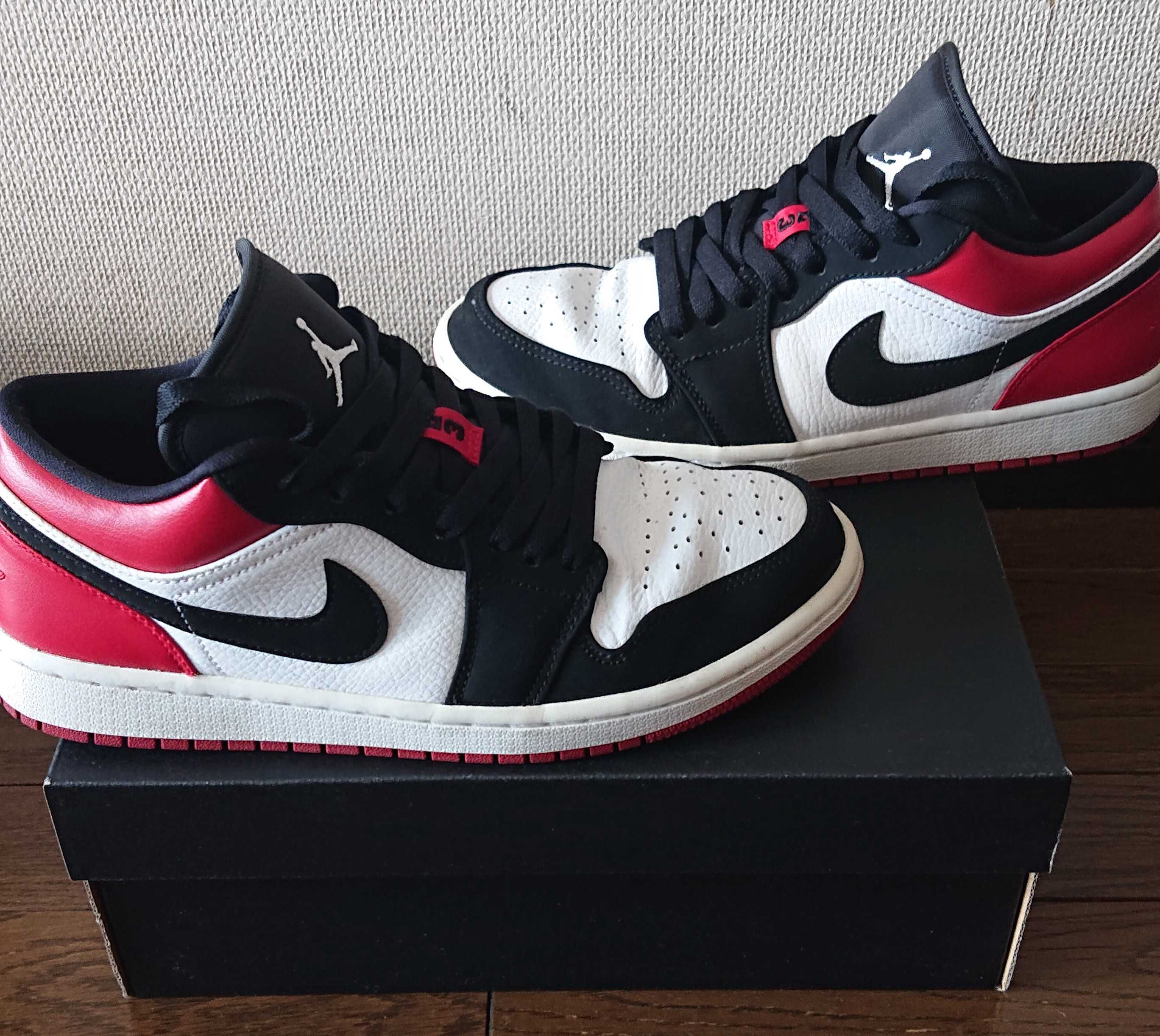 Nike Air Jordan 1 Low "Black Toe"
