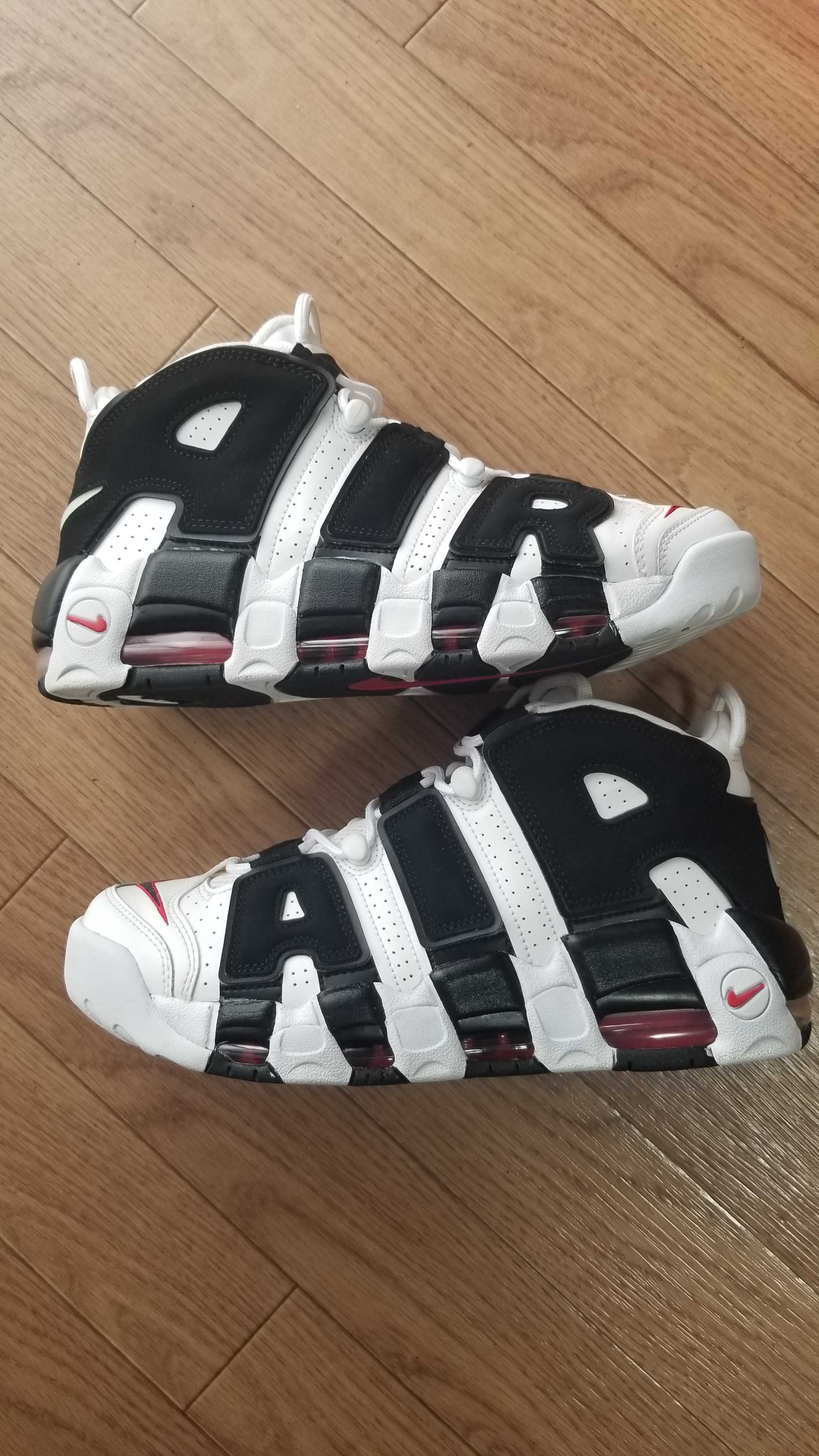 NIKE AIR MORE UPTEMPO "WHITE/BLACK/UNIVERSITY RED"(2020)
