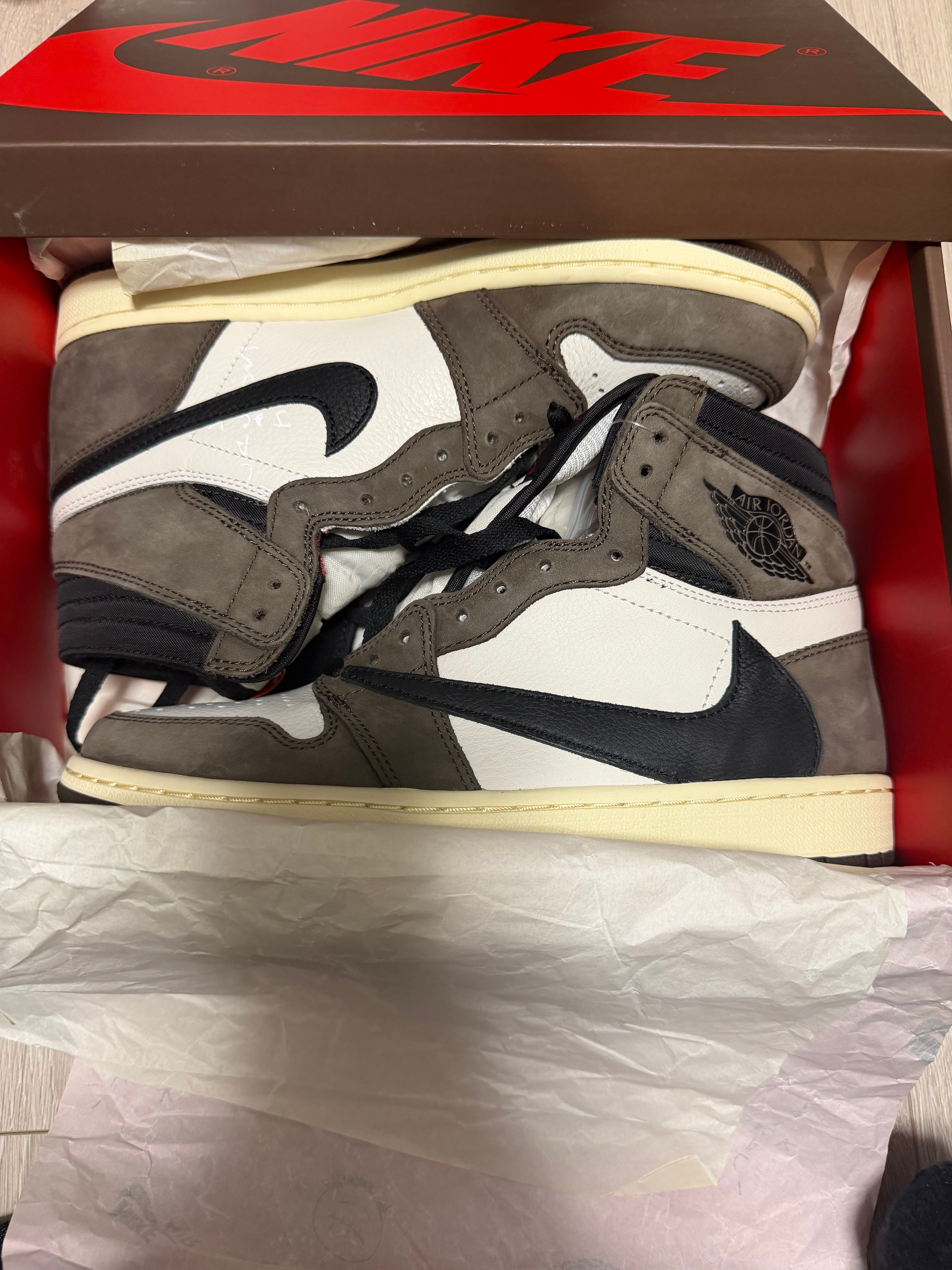 Travis Scott × Nike Air Jordan 1 Retro High OG TS SP "Sail/Dark Mocha"