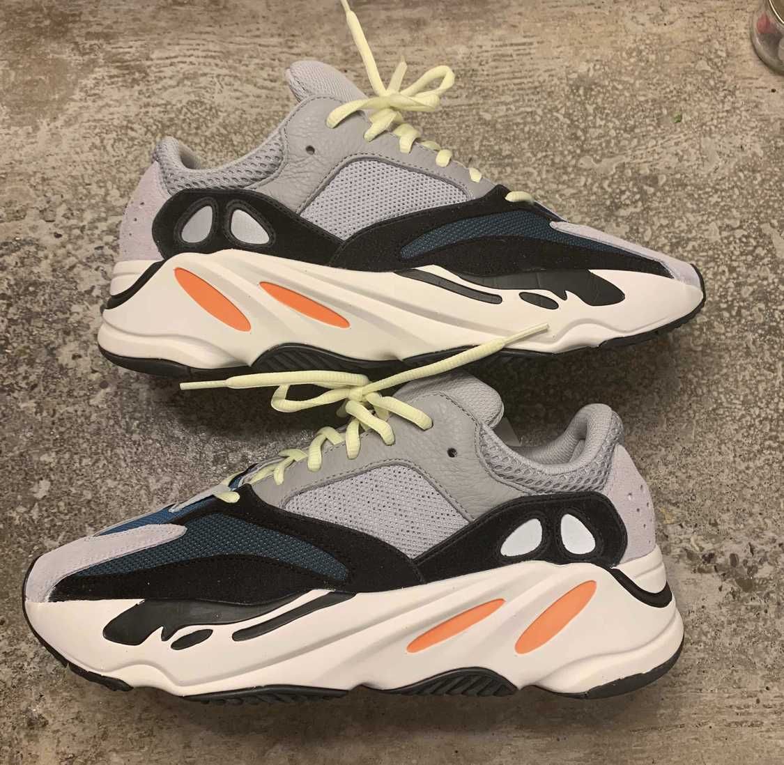 adidas YEEZY Boost 700 "Wave Runner"