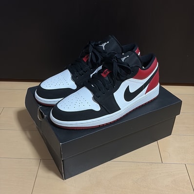 Nike Air Jordan 1 Low "Black Toe"