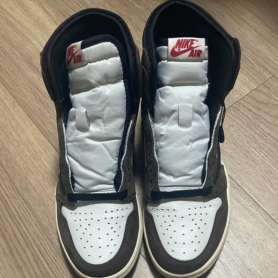 Travis Scott × Nike Air Jordan 1 Retro High OG TS SP "Sail/Dark Mocha"