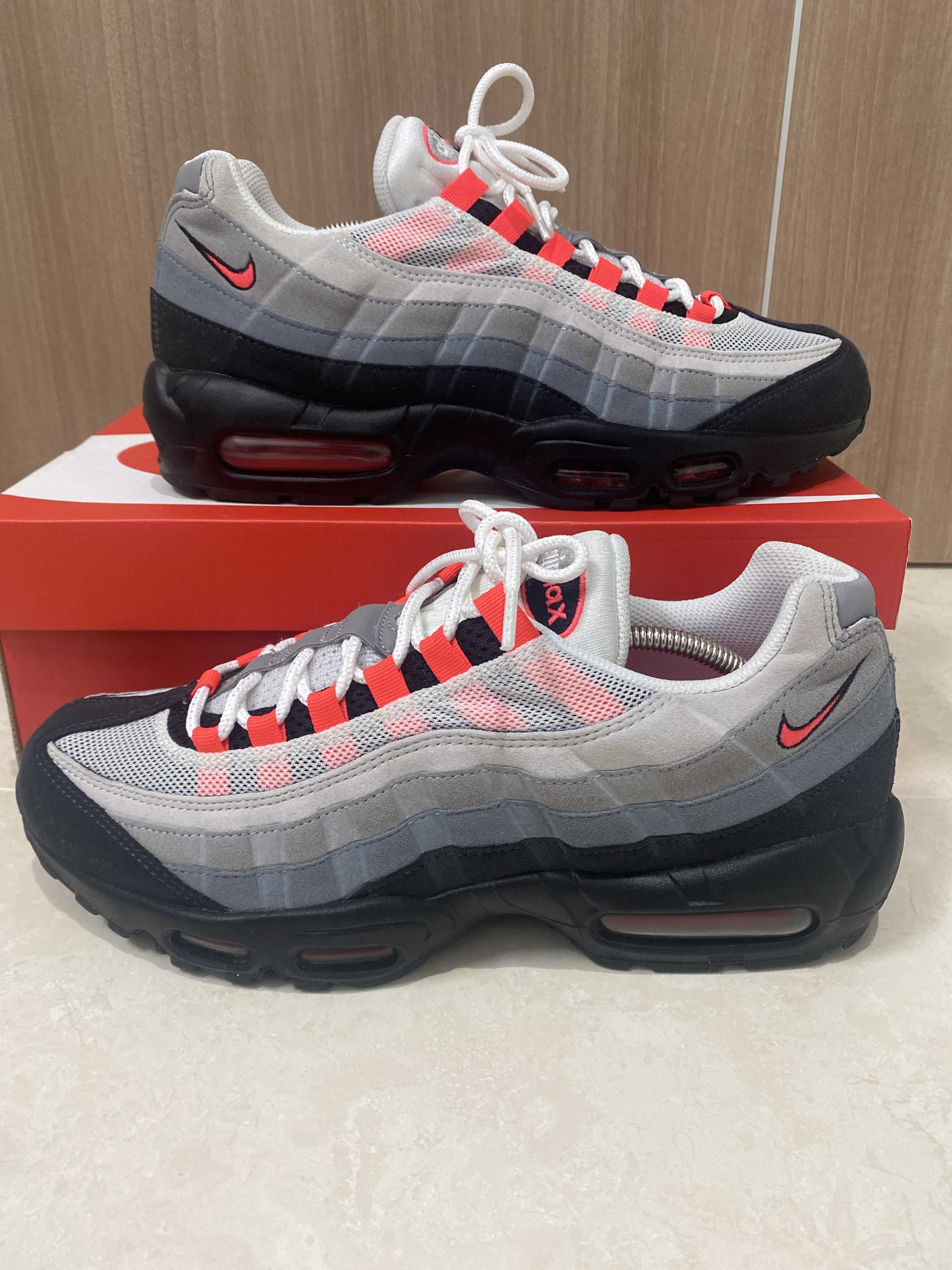 Nike Air Max 95 "White/Solar Red"